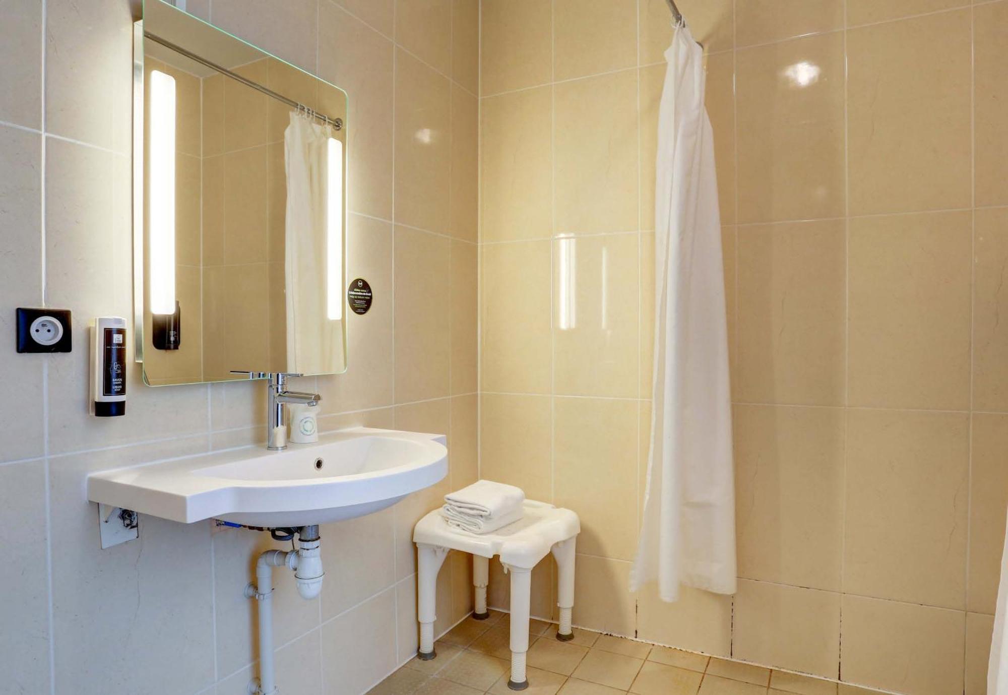 B&B Hotel Reims Bezannes ภายนอก รูปภาพ